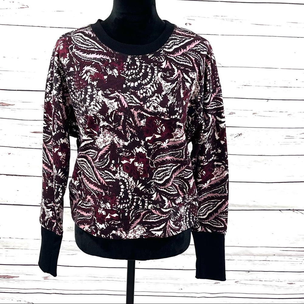Joie Women’s Sweatshirt Cropped Red Floral Multi‎ Size M. Condition is New